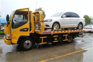 册亨附近拖车救援24小时服务热线